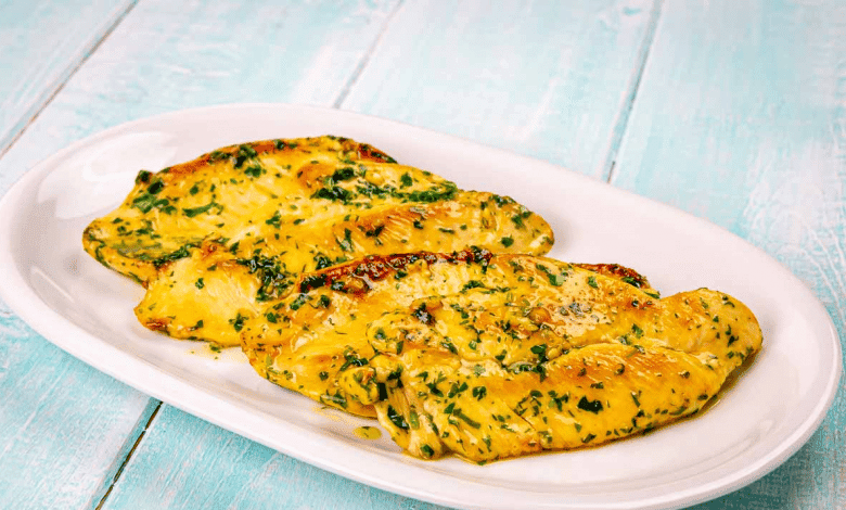 Chicken In A Pan With Garlic And Parsley
