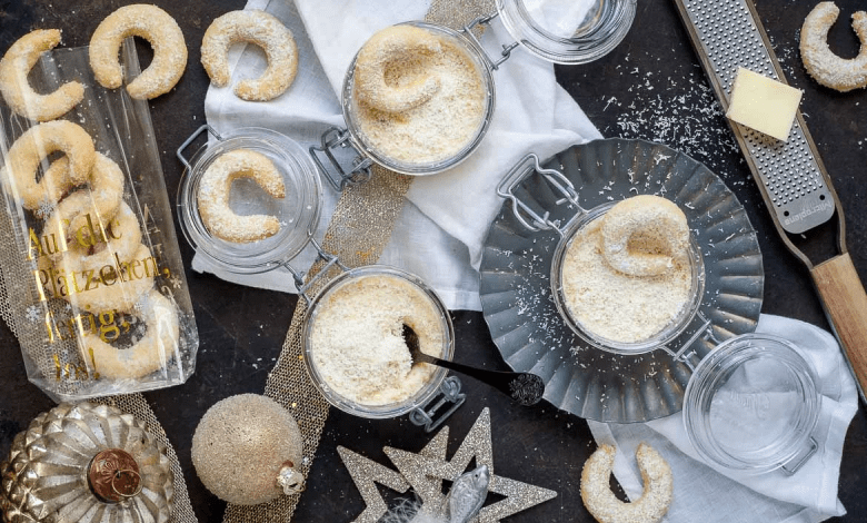 Vanilla Crescent Cream Dessert