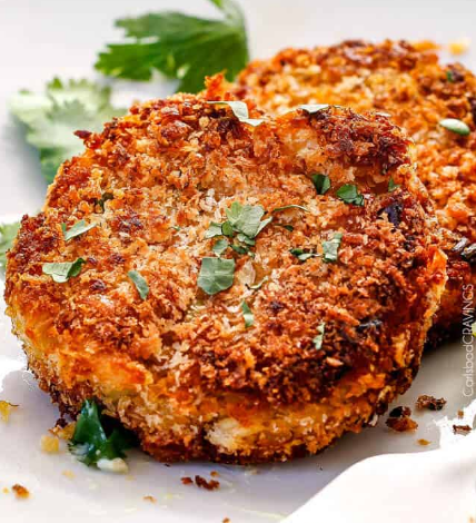 Delicious and Crispy Crab Cakes Recipe