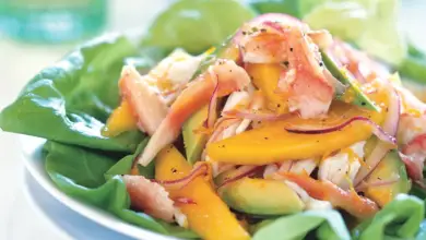 Refreshing Crab and Mango Salad Recipe with a Zesty Twist