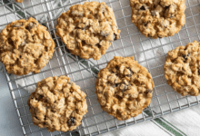 Delicious and Easy Oatmeal Raisin Cookies Recipe