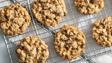 Delicious and Easy Oatmeal Raisin Cookies Recipe