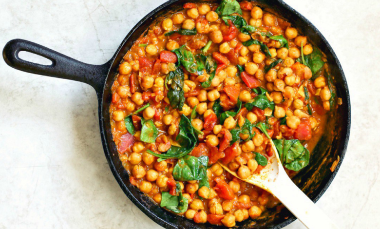 Healthy and Flavorful Spinach and Chickpea Curry Recipe