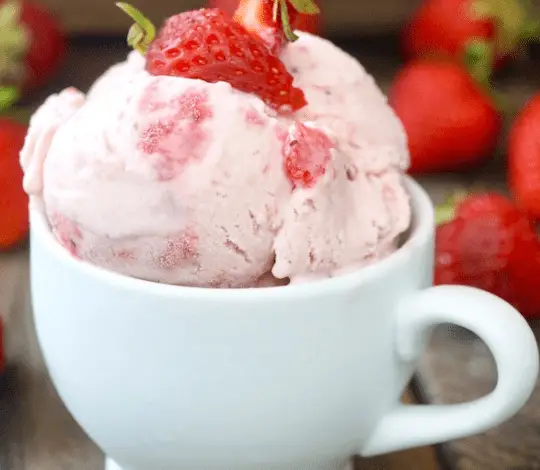 How to Make Creamy Strawberry Swirl Ice Cream at Home